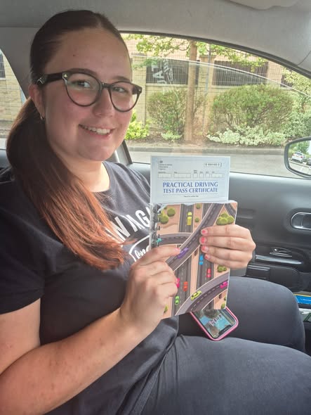 Eliza Thewlis - BB Driving School pass