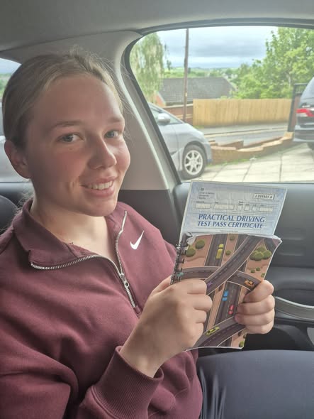 Olivia Hullah - BB Driving School pass
